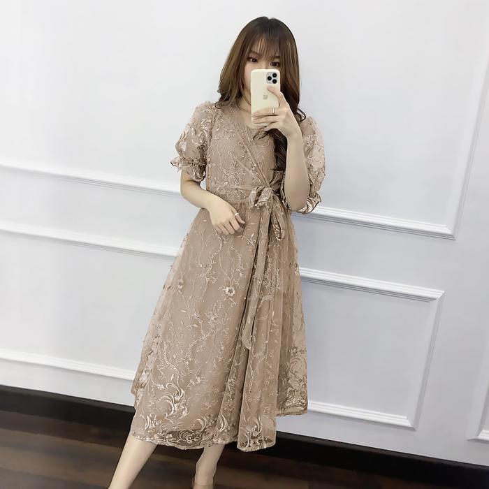 Gambar DRESS NATAL REMAJA BAHAN BROKAT MUTIARA LAPIS FURING-LIVINA - MOCCA, M dari EmiliaTshop undefined Tokopedia