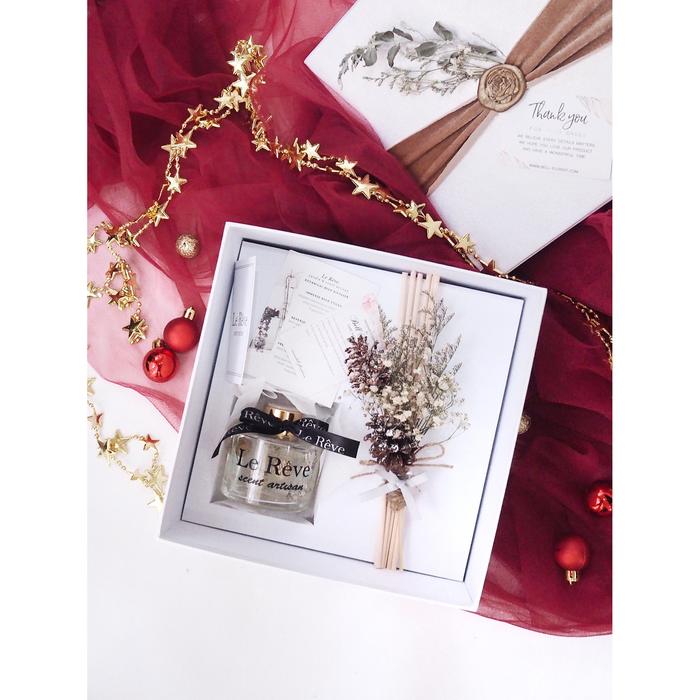 Gambar LeReve Reed Diffuser - Pine - Pine 50ml, relax dari LeReve Scent undefined Tokopedia