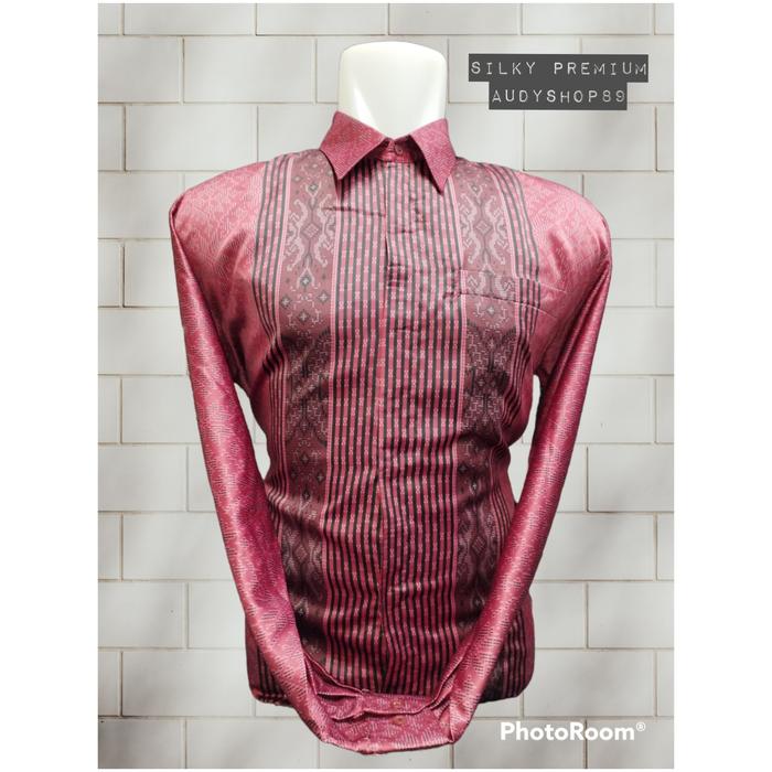 Gambar Batik padang, kemeja batik pria silky premium salur istimewa - merah pink, M dari Audyshop89 undefined Tokopedia