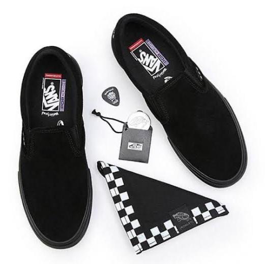 Vans Skate Pro Slip On x Motorhead Blackout 46 di Sneakers'addict  Tokopedia