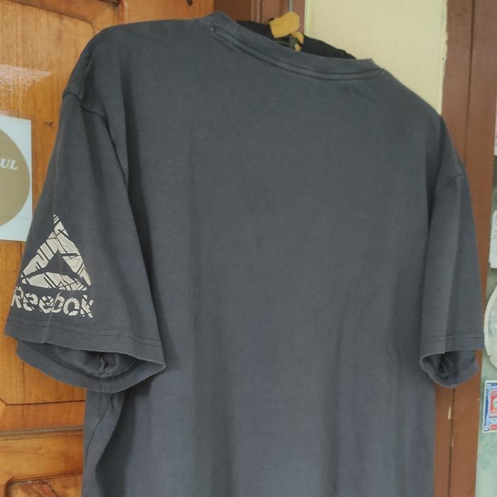 Gambar Jual Reebok T-Shirt Size L - Abu-abu, L dari mamang maul_NEW undefined Tokopedia