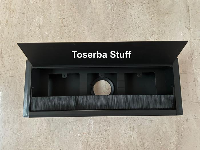 Gambar STOP KONTAK MEJA MEETING CABLE BOX ALUMINIUM CUSTOM TIGA OUTLET POWER - Hitam dari TOSERBA STUFF undefined Tokopedia