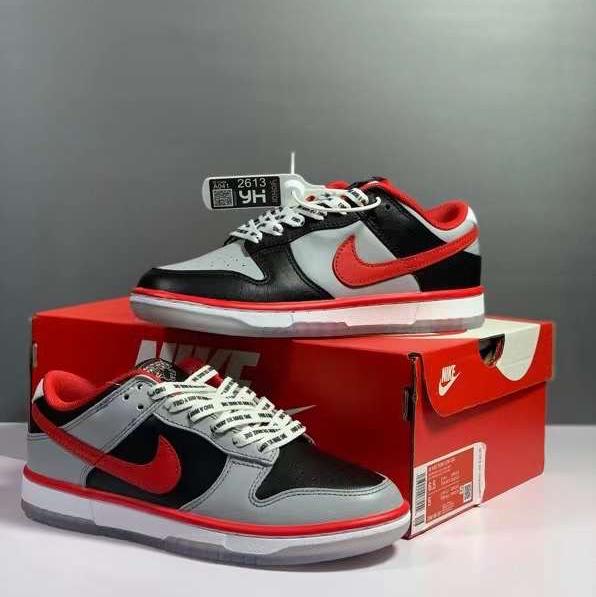 Clark Atlanta University × いたずらっぽい Nike Dunk Low