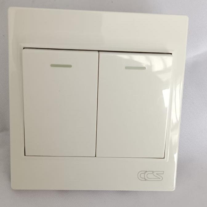 Gambar CCS Saklar 2 Gang 1 Arah - Putih dari Arethaaa23 undefined Tokopedia