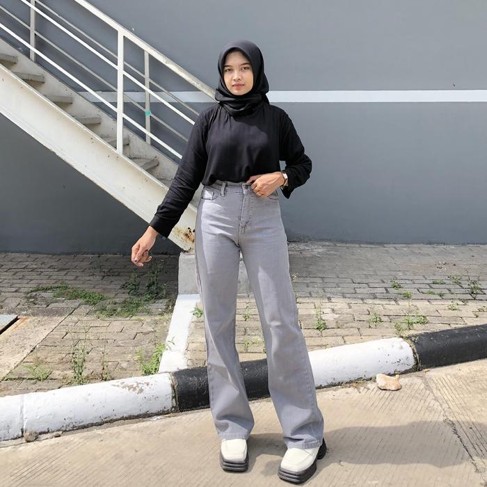 Gambar (27-34) Highwaist HW Loose Basic Jeans Abu / Grey - Abu / Grey, 29 dari AWSME undefined Tokopedia