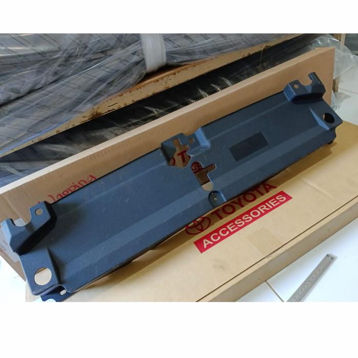 Jual cover penutup grill retainer radiator Toyota Innova zenix hybrid ...