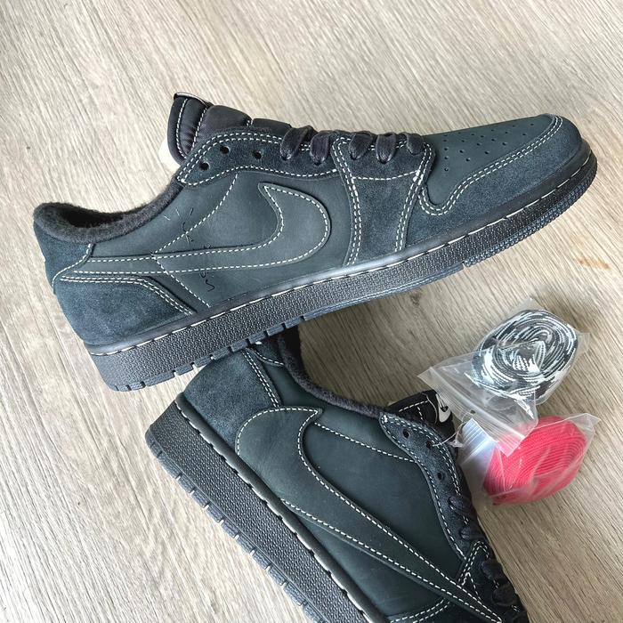 Gambar Jordan 1 Retro-Low OG SP Travis Scott Black/Phantom Video Cek Descpsi - Black  Phantom, 40 dari NFshope Tk undefined Tokopedia
