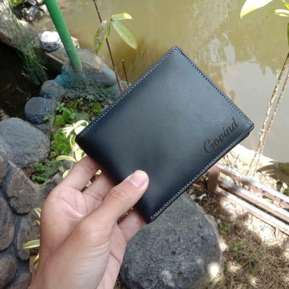 Gambar Dompet Pria Custom Nama 100% ORIGINAL Kulit Asli FREE UKIR NAMA - Hitam dari Garut Leather Store undefined Tokopedia