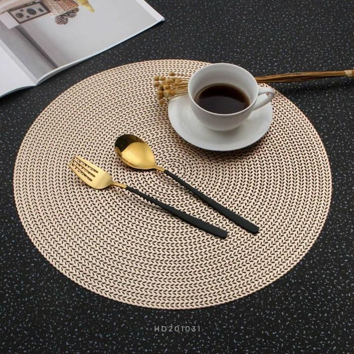 Gambar PVC Placemat / Tatakan Piring Meja Makan PVC High Quality Import Round - Silver dari Home Decor Zega undefined 4 Tokopedia