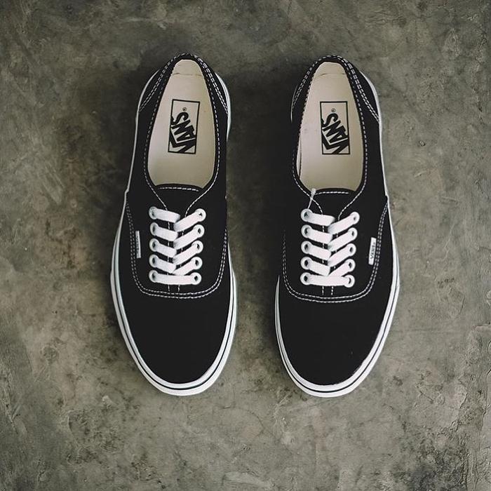 Gambar Vans Authentic Classic Black White Original New - 37 dari asalberkahcuan undefined Tokopedia