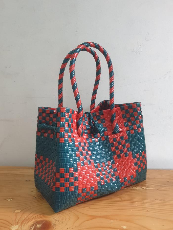 Gambar Jaly Petty M | Hijau | Maroon | Merah size | Tas Anyaman Plastik - Variant 4 dari Beebeeonlineshop undefined Tokopedia