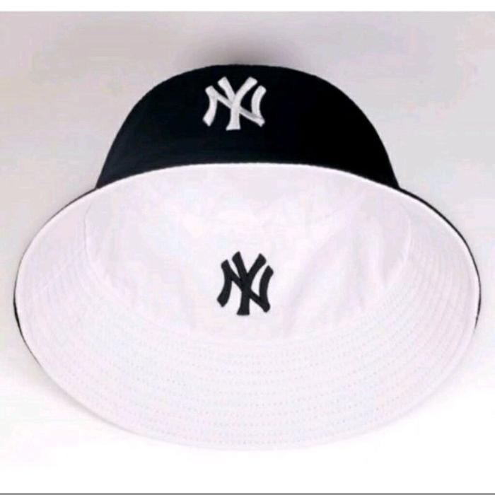 Gambar Bucket Hat Pria Wanita Casual Dua Warna Bolak Balik Korean Style . - hitam putih dari shops fachion undefined Tokopedia