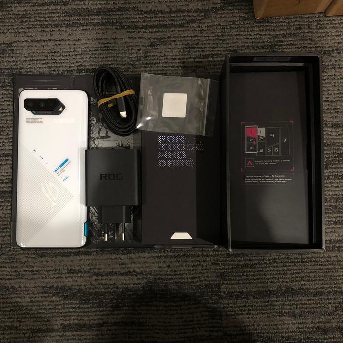 Gambar ASUS ROG PHONE 5 8/128 GB | Wht & Blk - Putih dari Bagasstore31 undefined Tokopedia