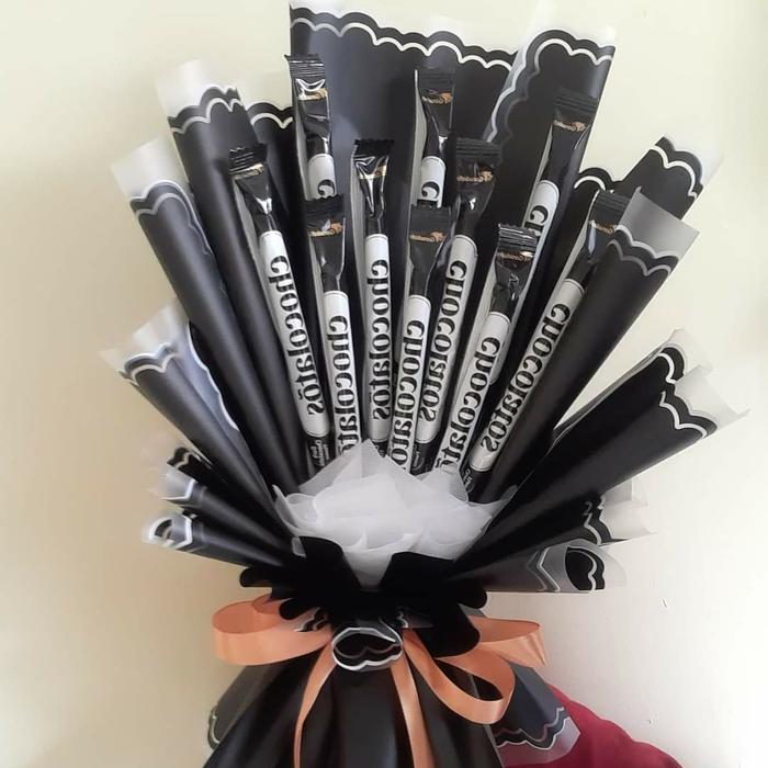 Gambar buket bunga uang wisuda ulang tahun tunangan (kosongan/kerangka) - Hitam dari kita sobat undefined Tokopedia