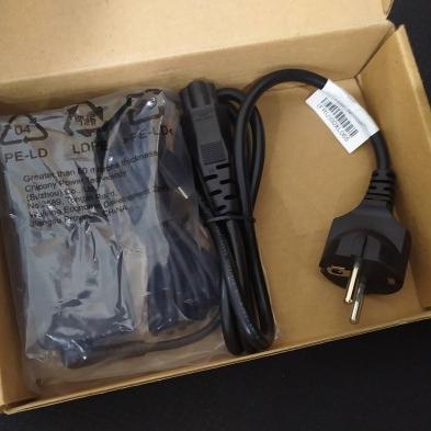 Gambar Adaptor Charger Lenovo ThinkPad Original USB Type-C - 45W dari Adiori100 undefined Tokopedia