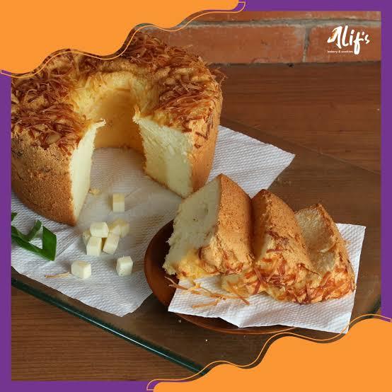 Gambar Alif's bakery jagonya chiffon cake oleh oleh jogja Varian original - medium dari oleholehjogjaonline undefined Tokopedia