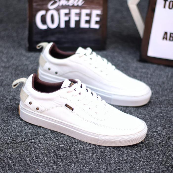 Gambar Sepatu Pria Kulit Asli Original Sneakers Casual Keren Berkualitas - Putih, 41 dari nyekermen undefined Tokopedia