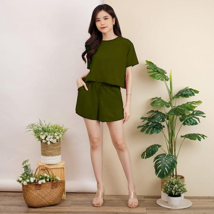Gambar Setelan Wanita Crop Top Set Lengan Pendek dan Celana Pendek Wanita Ste - Set-Hijau Army dari Queen T Shirt undefined Tokopedia