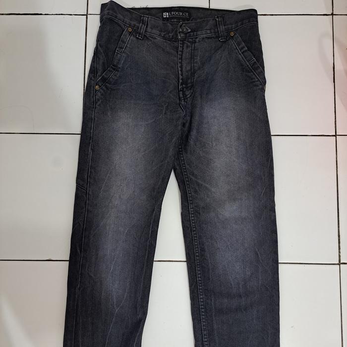 Gambar Celana Jeans Pria Exclusive Original dari preloveddaniel undefined Tokopedia