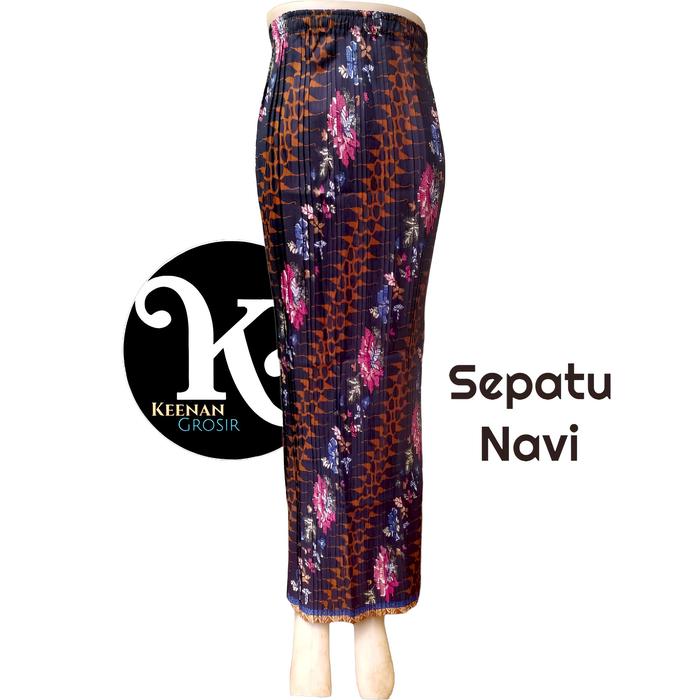 Gambar rok plisket batik panjang rok batik wanita motif kembang sepatu - Sepatu Navi dari Keenan Grosir undefined Tokopedia