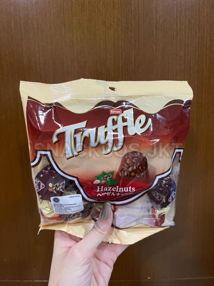 Gambar ELVAN TRUFFLE CHOCOLATE COCONUT / HAZELNUT / STRAWBERRY / ASSORTMENT / MILK / CARAMEL / TIRAMISU - 115GR HAZELNUT, ELVAN dari Snacksos.jkt undefined Tokopedia