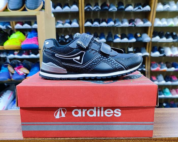 Gambar Sepatu Anak Sekolah Ardiles Arslan Terlaris Termurah - HitamPutih, 28 dari Clutchglam undefined Tokopedia