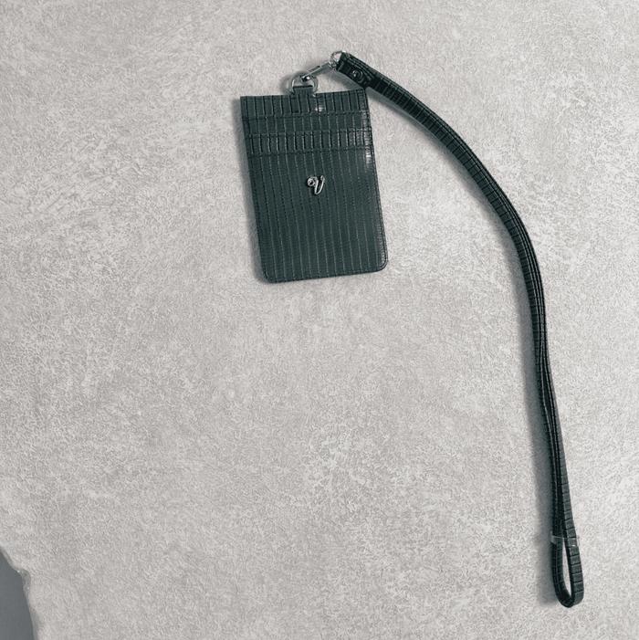 Gambar Vizzano Name Tag ID CARD HOLDER LANYARD - [NEW] EMERALD dari Vizzano Indonesia undefined Tokopedia