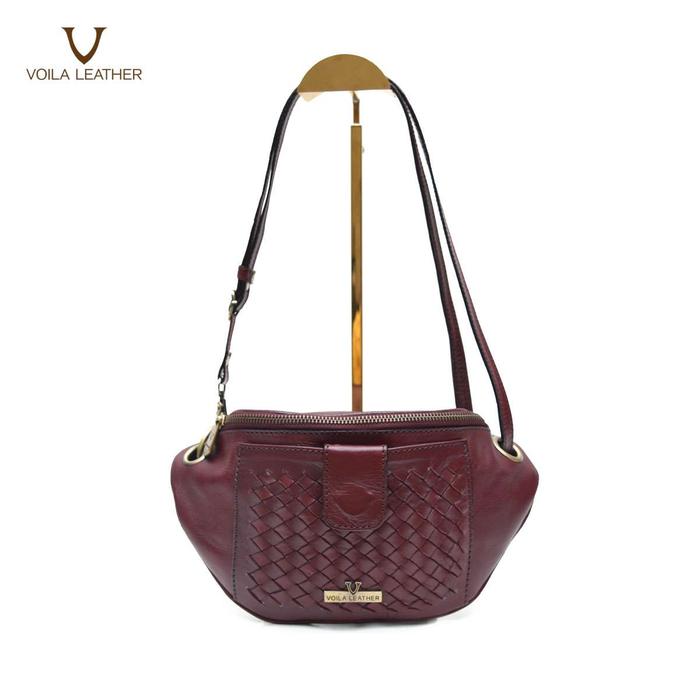 Gambar Waist Bag Anyaman Kulit Asli Voila Juliete - Maroon dari Voila Leather Kota Administrasi Jakarta Pusat Tokopedia