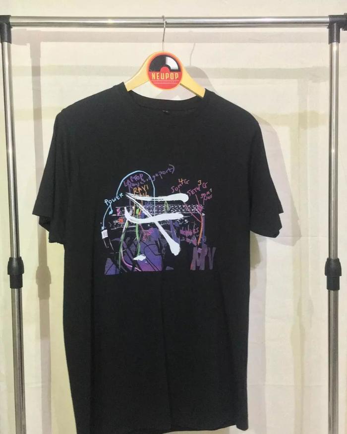 Jual T-Shirt My Vitriol - M - Kota Bandung - Neupop_market | Tokopedia 