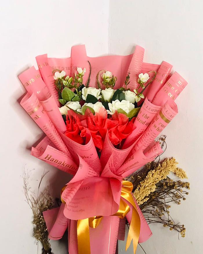 Gambar Buket Bunga Artificial Gembul - B01 dari Eshal Bouquet Batam undefined Tokopedia