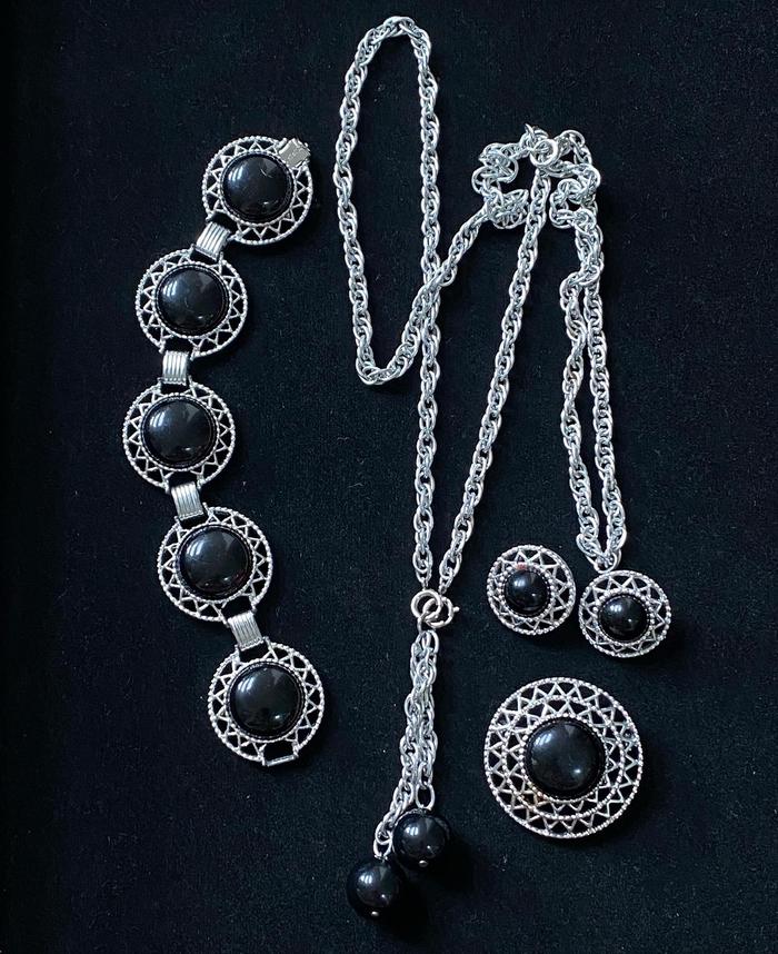 Jual Vintage Sarah Coventry Set of 4, Necklace, Brooch, Earrings