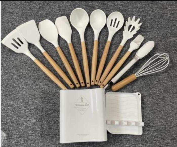 Gambar kitchenware set silicone 13 - Putih dari larisi tokped undefined Tokopedia