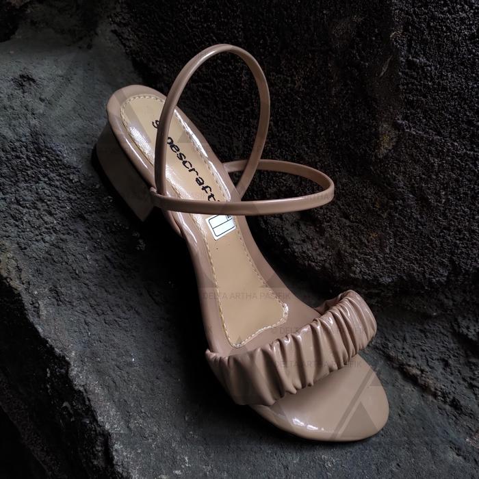 Gambar Sandal sepatu serut heels wanita tumit petak tapak tahu hak 3cm grosir - Mocca, 36 dari ARTNIA Square Enix undefined Tokopedia