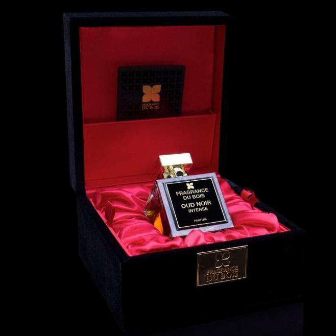 Oud jaune intense fragrance du bois. Oud jaune intense fragrance du bois