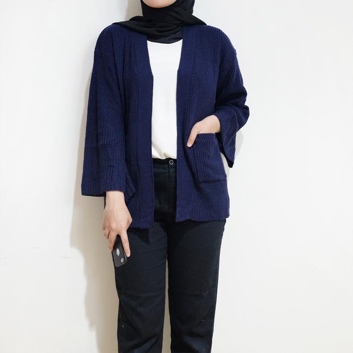 Gambar Loose Cardigan Rajut Warna Maroon dan Navy - Navy dari babybluepink undefined Tokopedia