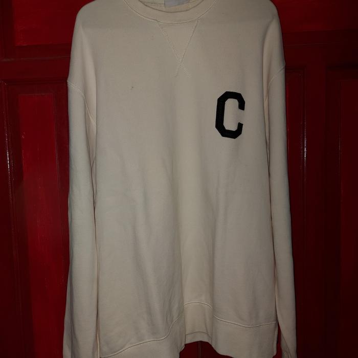 Gambar Crewneck Covernat dari Ertun Thrift Subang undefined Tokopedia