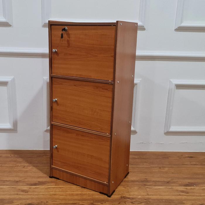 Gambar NAKAS CREDENZA RAK BUKU LEMARI BUKU RAK BAJU RAK PAKAIAN RAK SERBAGUNA - 3 PINTU dari ALFATWIN undefined Tokopedia