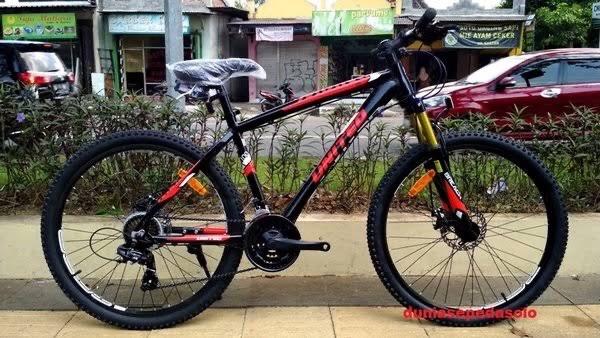 Gambar SEPEDA GUNUNG MTB UNITED MIAMI 1.00 26 inch 7 SPEED SHIMANO ALLOY NEW - BLACK-RED dari Toko Sepeda Majuroyal undefined 4 Tokopedia