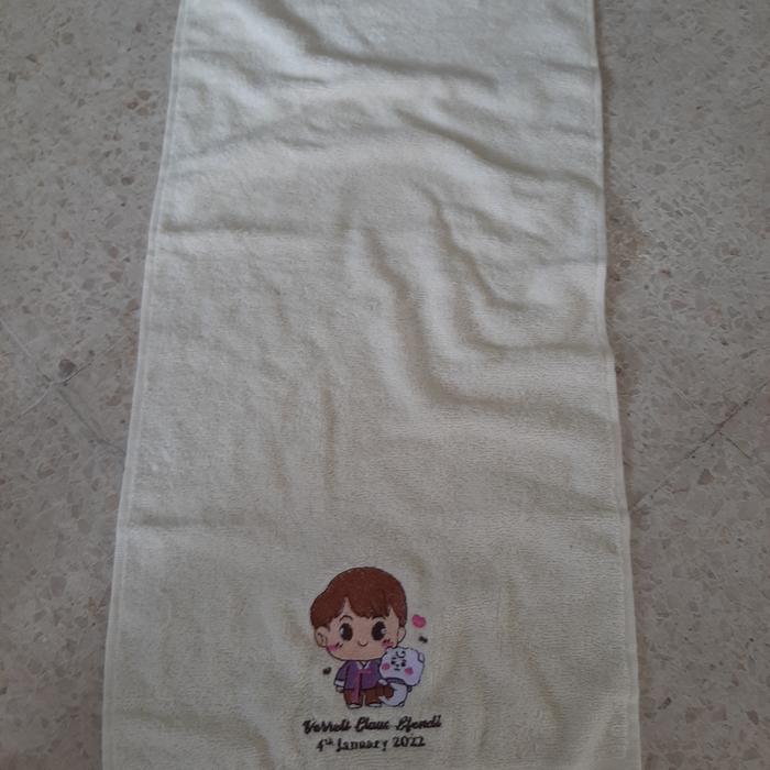 Gambar hampers souvenir handuk 30x70cm dengan bordir gambar dari tasgiving undefined Tokopedia