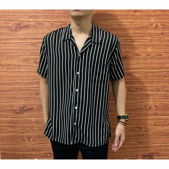 Gambar Kemeja stripe salur pria lengan pendek premium - Hitam, M dari AKSARA KIDSWEAR undefined Tokopedia