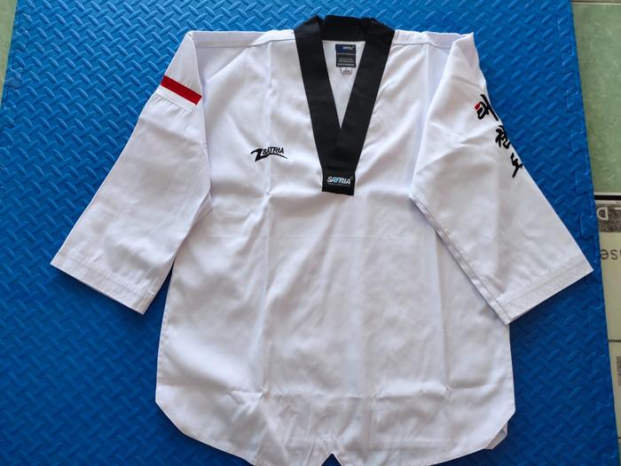 Gambar DOBOK KERAH HITAM TAEKWONDO SATRIA MURAH - Kerah Hitam, 170cm dari Teras Beladiri undefined Tokopedia