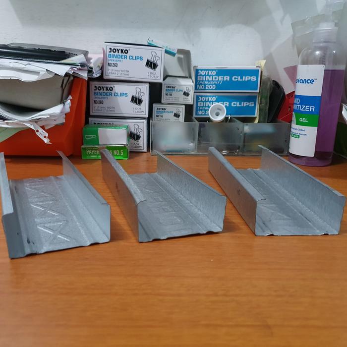 Gambar Kanal C UNP Baja Ringan C 75 Tebal 0.70mm, 0.60mm, dan 0.50mm dari Tb. Sumber Karya undefined Tokopedia