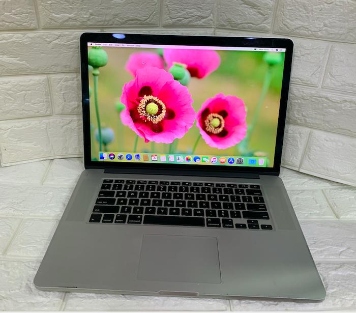 MacBook本体 Apple MacBook Air A1534 IntelM 8GB 500GB Apple