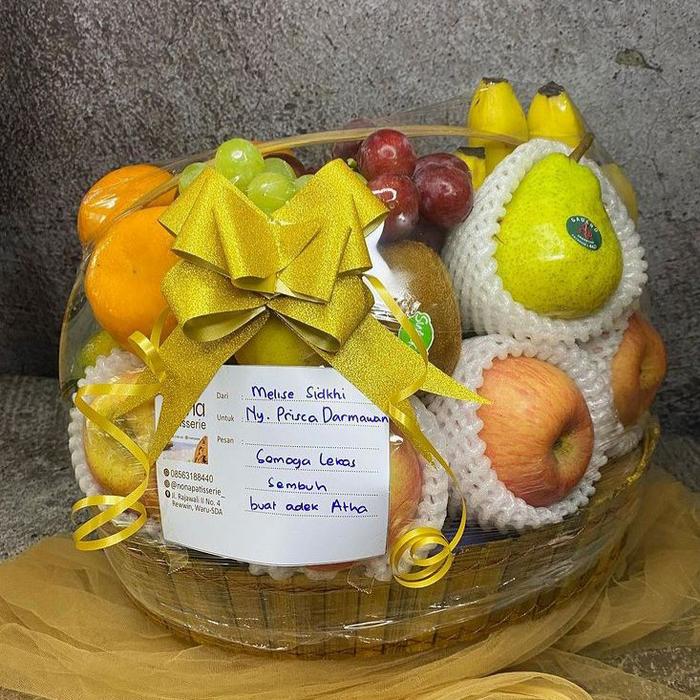 Gambar parcel buah segar dari Naya floristt undefined Tokopedia