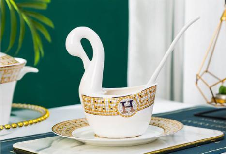 Gambar Luxury Hermes Plate / Piring Hermes / Mangkuk Hermes Gold Satuan Mewah - Tempat Sendok dari mode shop online store undefined Tokopedia