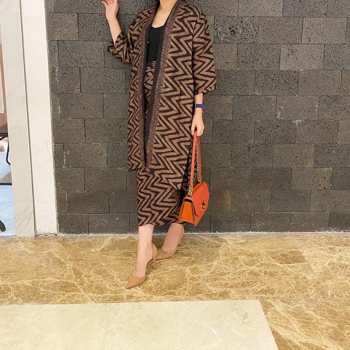 Gambar Olin set-megamendung/batik - zigzag sogan dari LAUSBOUTIQUE undefined Tokopedia