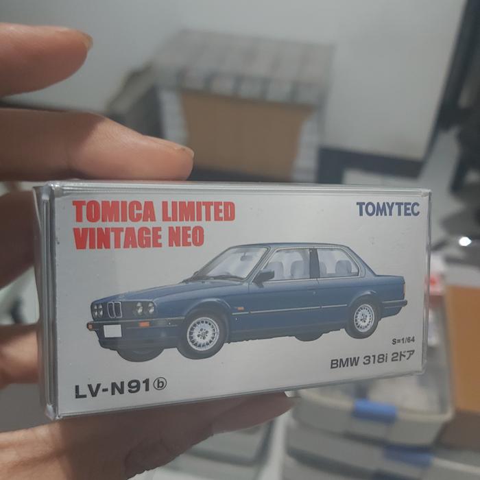 Jual TOMICA LIMITED VINTAGE NEO LV-N91b 1/64 BMW 318i 2DOOR