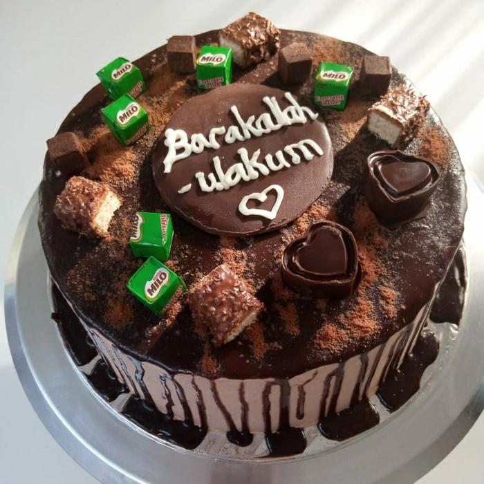 Gambar milo cake / birthday cake /coklat chocolate cake dari zurheahomemade undefined Tokopedia