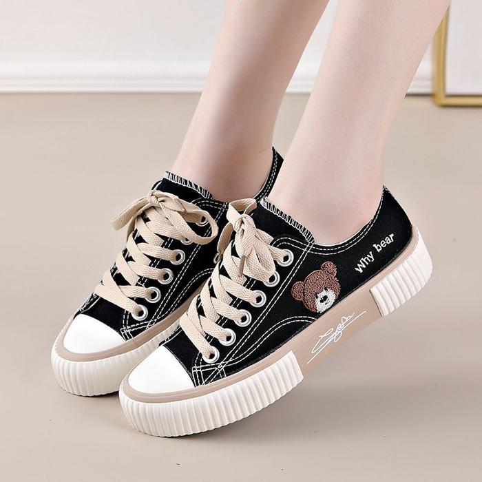 Gambar SEPATU WANITA TERBARU SNEAKERS CEWEK CASUAL ANTI SLIP KEREN - Hitam, 38 dari DAFIKA STORE undefined Tokopedia