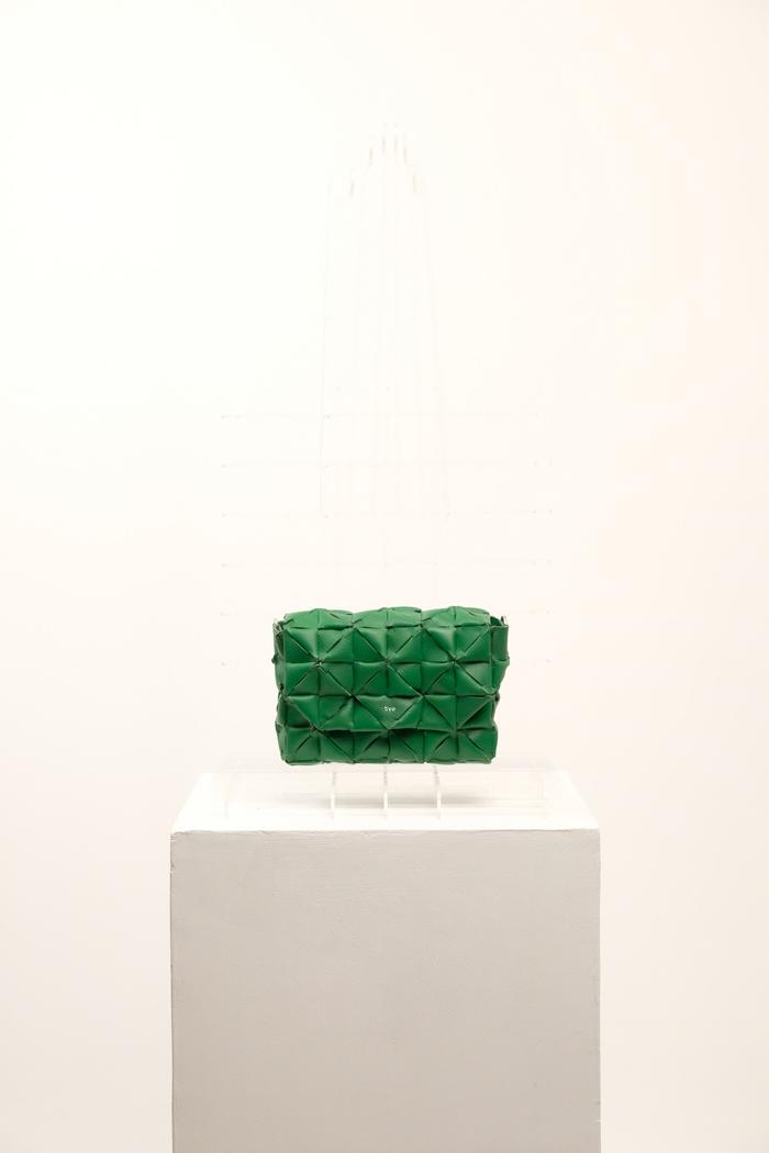 Gambar Byo Mecha Bag in Java Green - No Strap dari byobags undefined Tokopedia